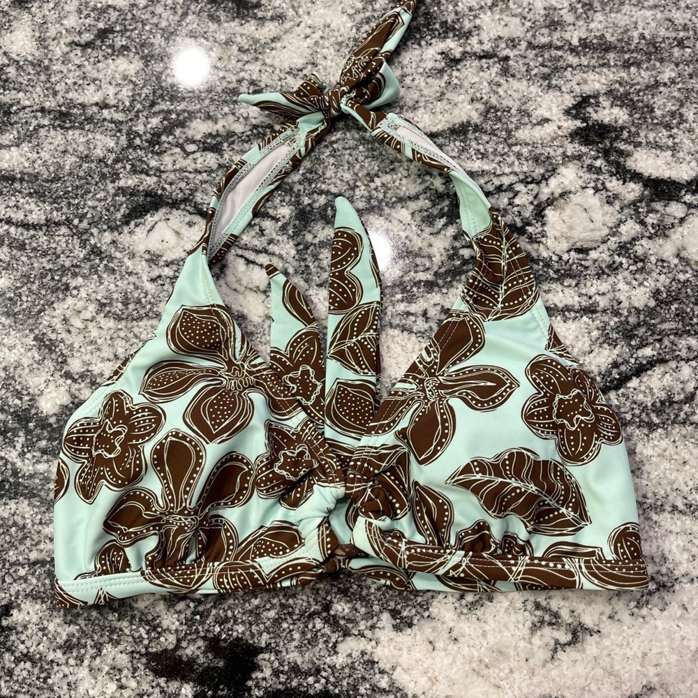 Xhilaration bikini swim top